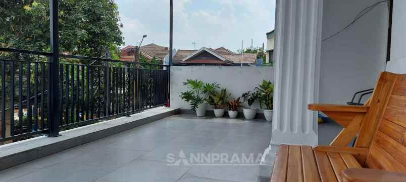 dijual rumah pancoran mas depok