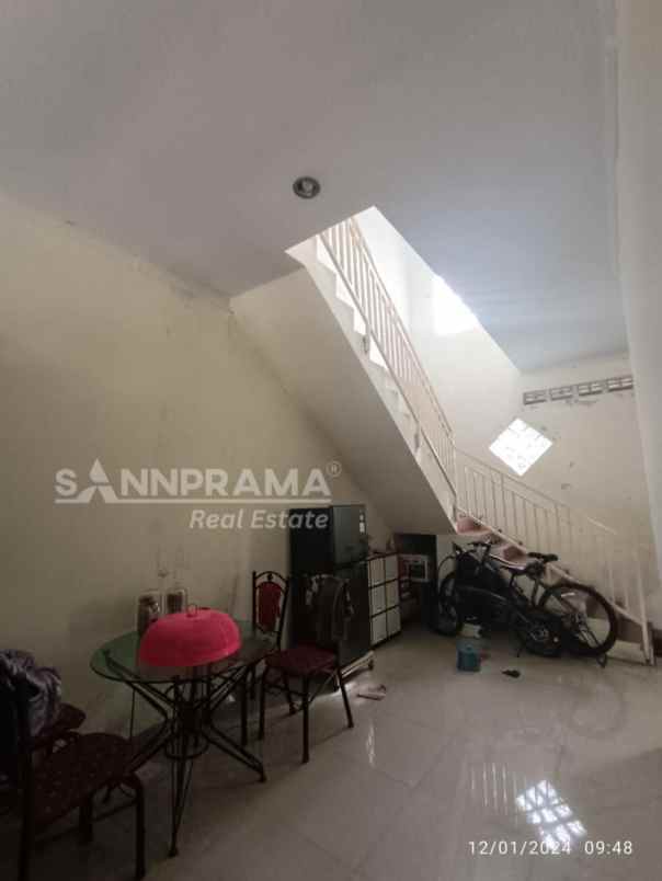 dijual rumah pancoran mas pancoran maa