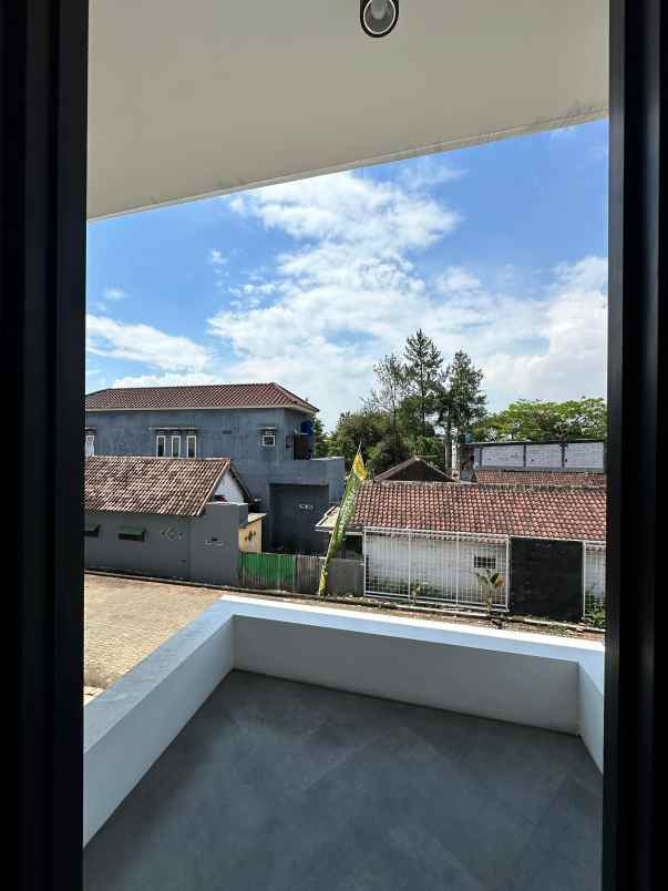 dijual rumah pandanwangi sulfat kota malang