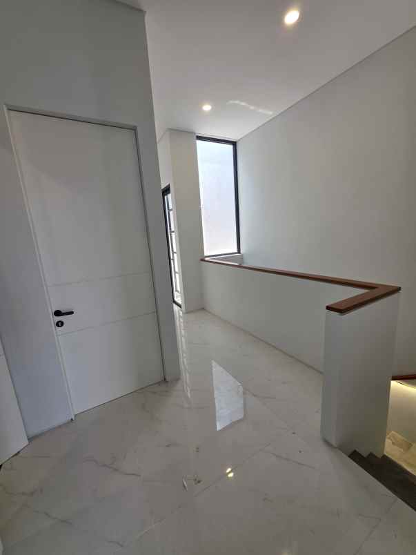 dijual rumah pandugo