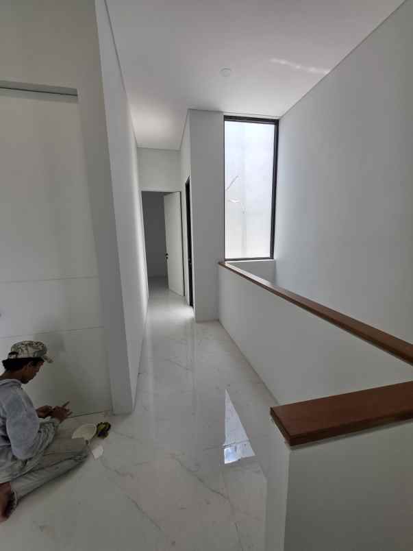 dijual rumah pandugo timur