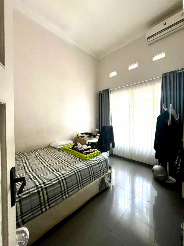 dijual rumah permata jingga suhat kota