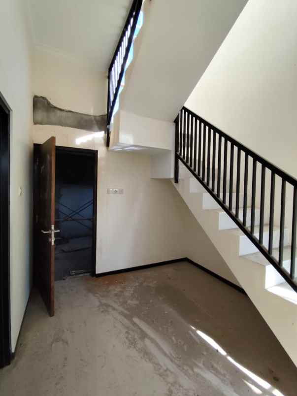 dijual rumah permata permadani residence