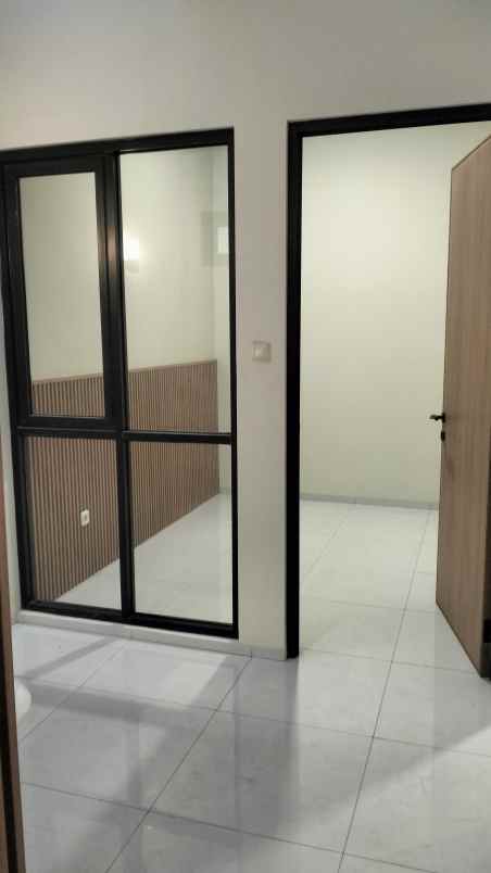 dijual rumah permata permai