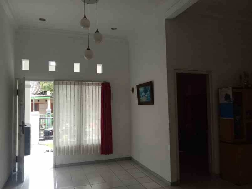 dijual rumah perum mutiara citra asri