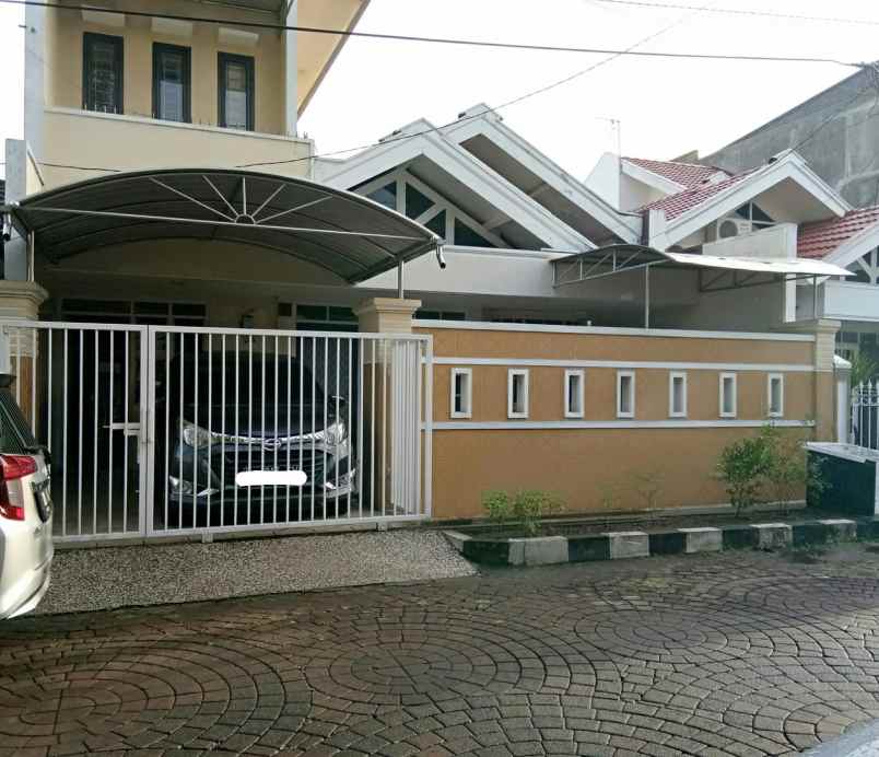 dijual rumah perum nirwana excekutif