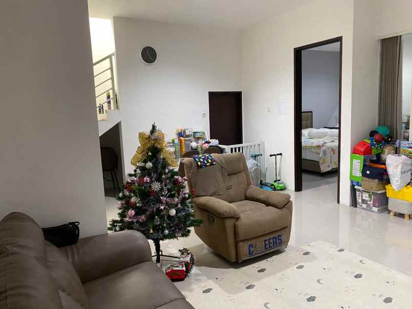 dijual rumah perumahan de casa residence