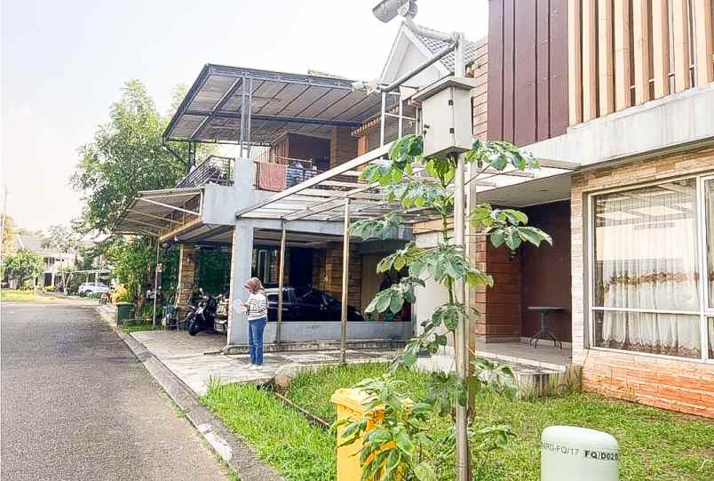 dijual rumah perumahan green park