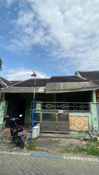 dijual rumah perumahan taman gading