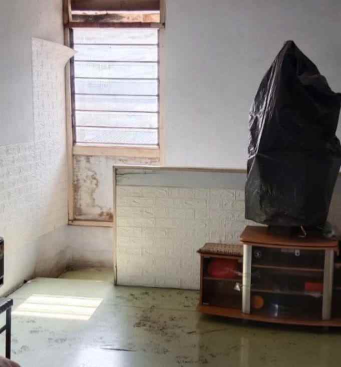 dijual rumah perumnas depok 1