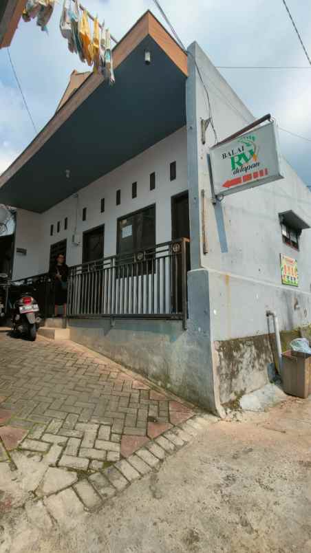 dijual rumah pesanggrahan