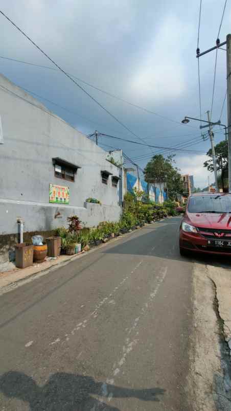 dijual rumah pesanggrahan