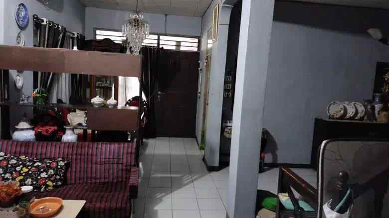 dijual rumah pisangan baru matraman