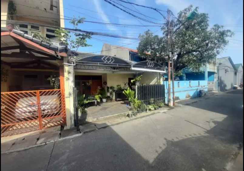 dijual rumah pondok bambu ori