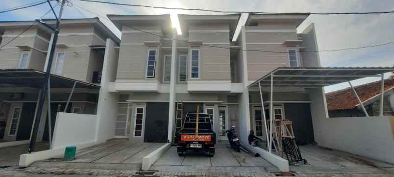 dijual rumah pondok benda