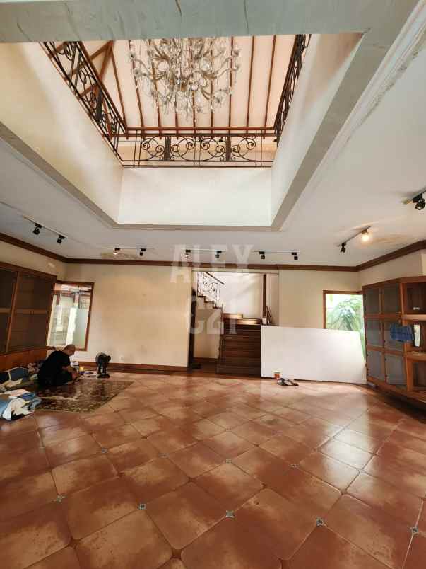 dijual rumah pondok indah