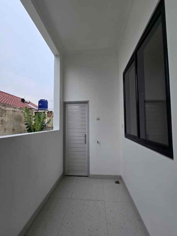 dijual rumah pondok kelapa