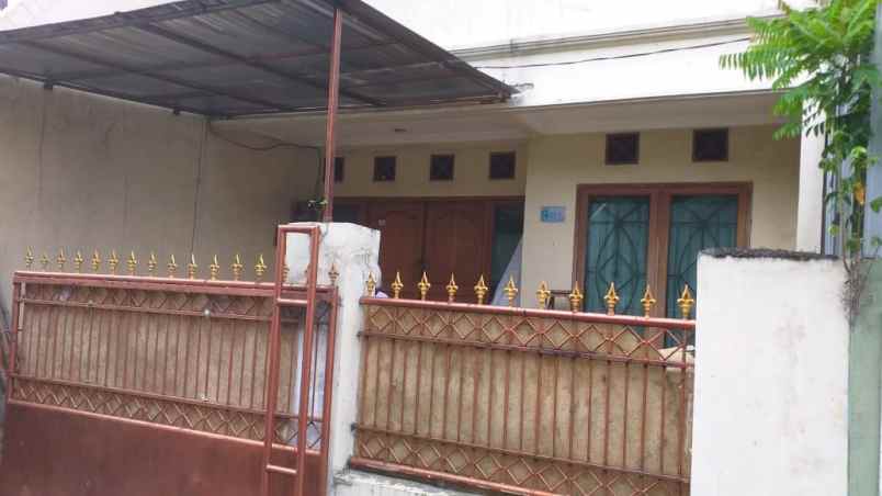 dijual rumah pondok kelapa jakarta timur