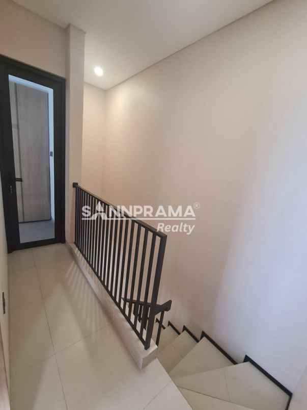 dijual rumah pondok labu