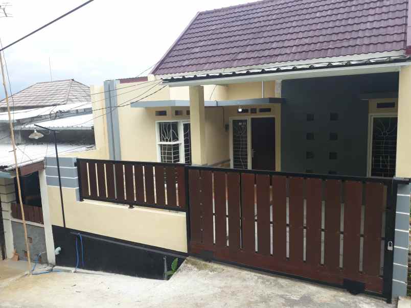 dijual rumah pondok mutiara asri krajan