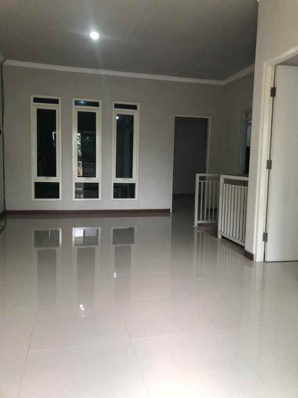 dijual rumah pps 2 lantai