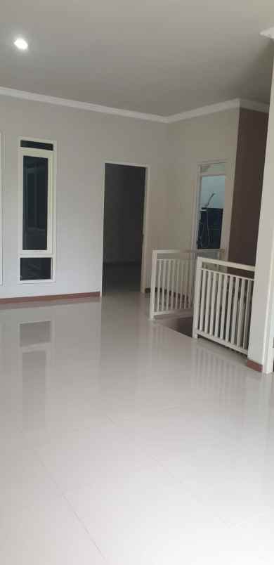 dijual rumah pps 2 lantai