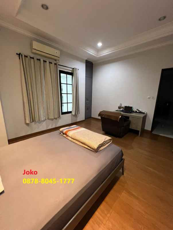 dijual rumah pulomas