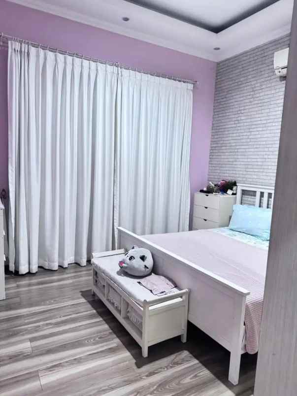 dijual rumah puri beta