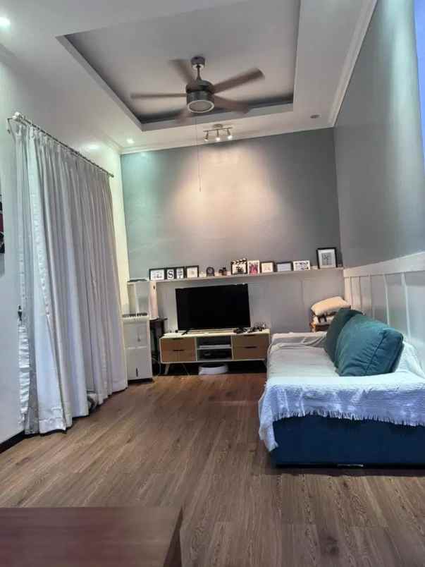 dijual rumah puri beta