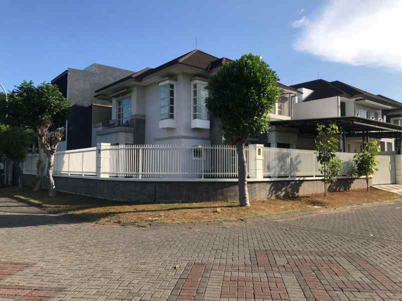 dijual rumah puri galaxy bamboo lakes