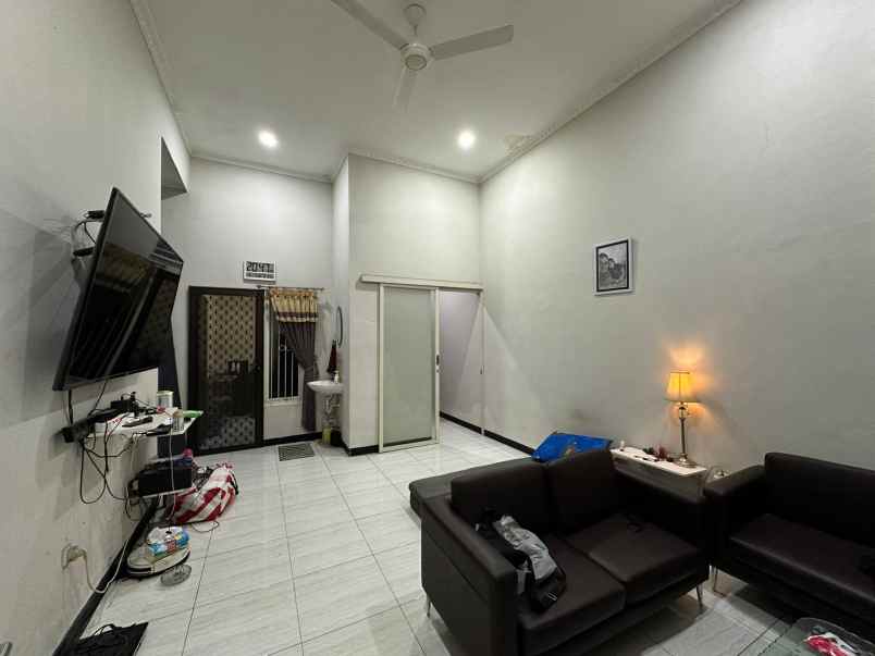 dijual rumah puri surya jaya