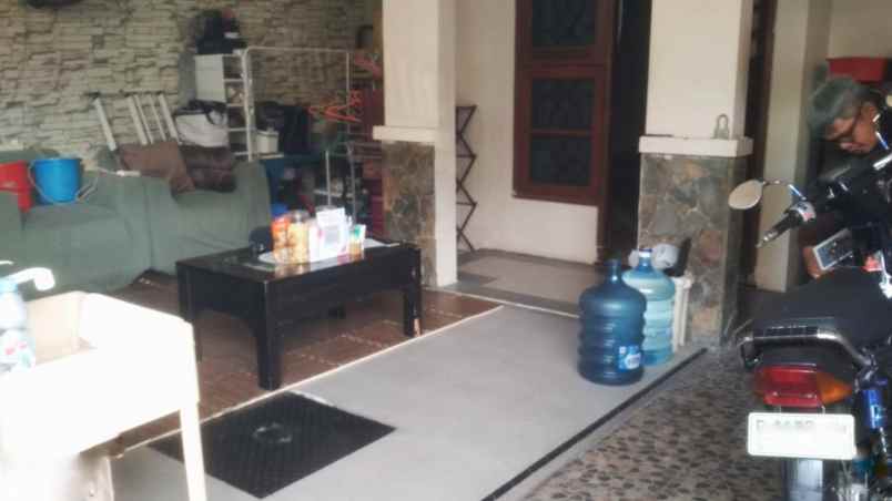 dijual rumah puri surya jaya gedangan
