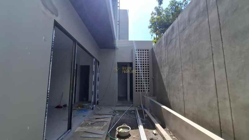 dijual rumah purwomartani