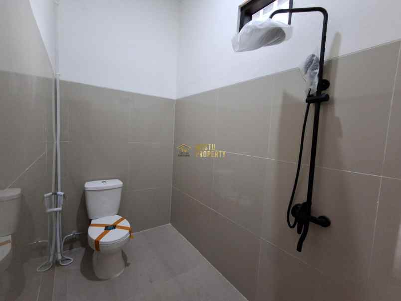 dijual rumah purwomartani