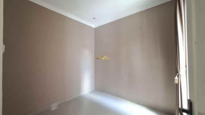 dijual rumah purwomartani kalasan