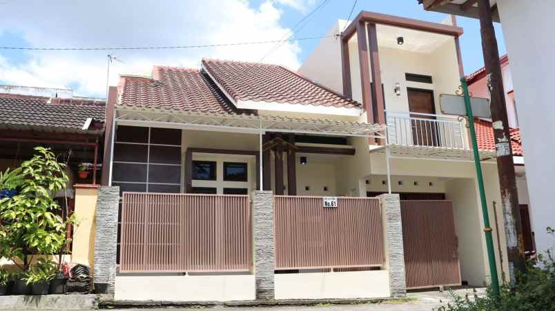 dijual rumah purwomartani kec kalasan