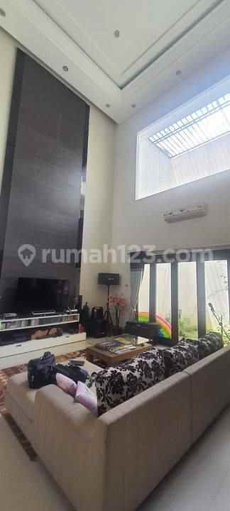 dijual rumah raffles hills cibubur