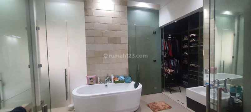 dijual rumah raffles hills cibubur