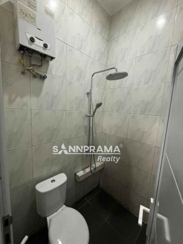 dijual rumah rangkapan jaya