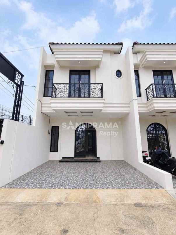 dijual rumah rangkapan jaya