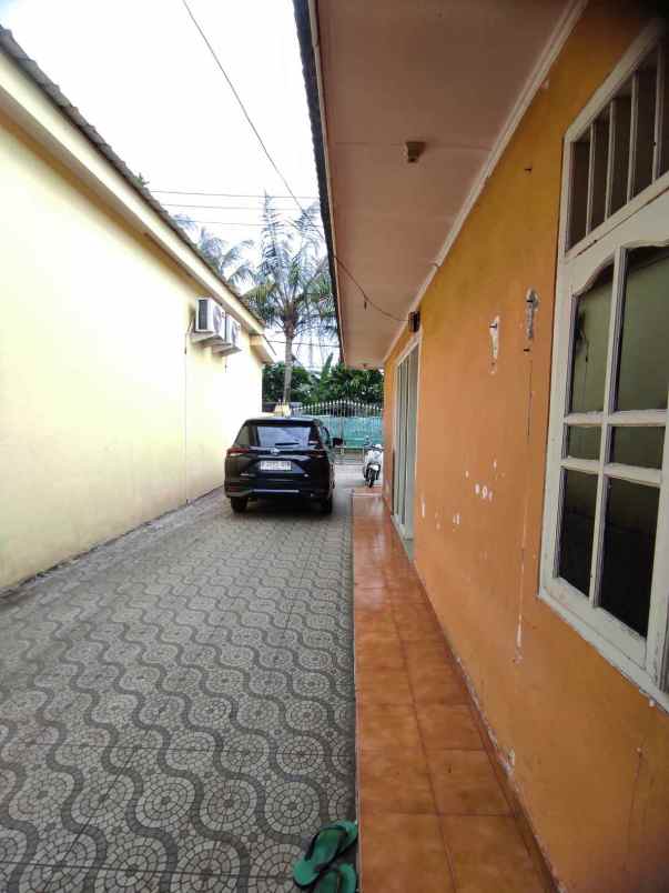 dijual rumah rangkapan jaya pancoran