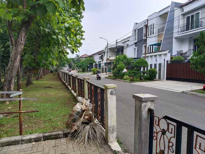 dijual rumah rumah kebon jeruk baru