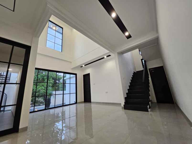 dijual rumah rungkut adri