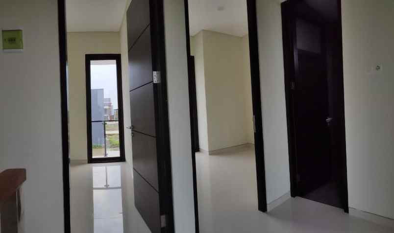 dijual rumah safira gold