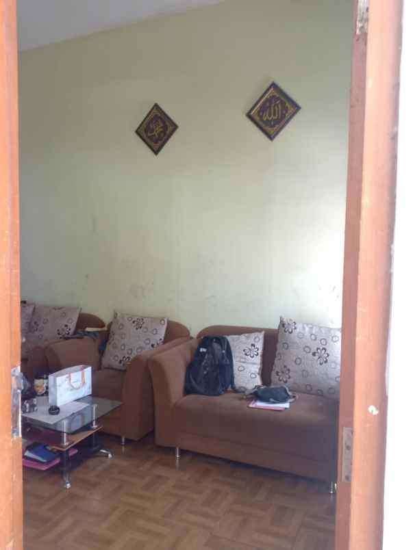 dijual rumah sariwangi