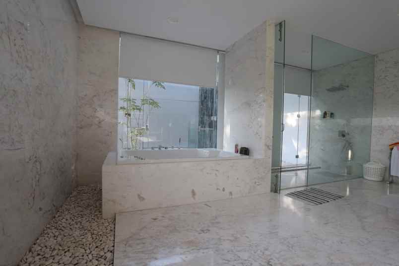 dijual rumah selat golf citraland
