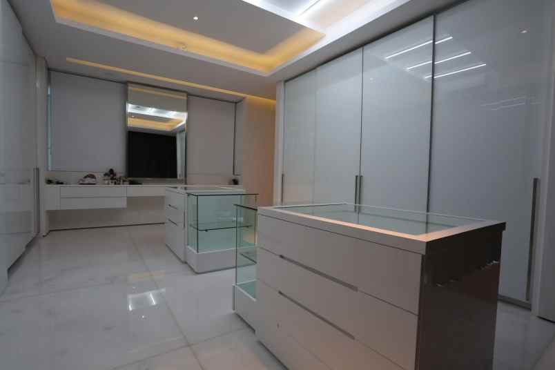 dijual rumah selat golf citraland