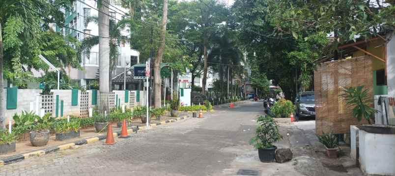 dijual rumah senen jakarta pusat