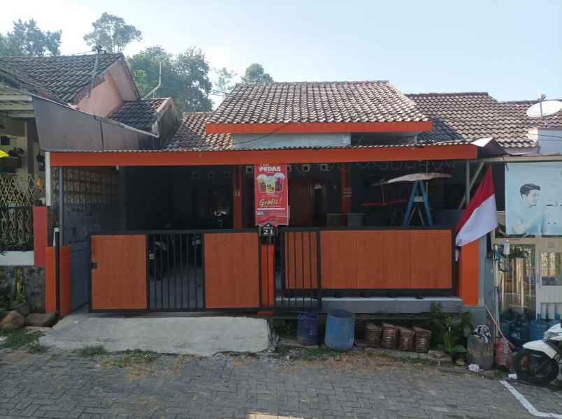 dijual rumah siap huni di jl pendet banyumanik