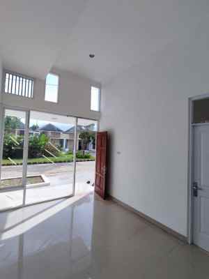 dijual rumah sriamur